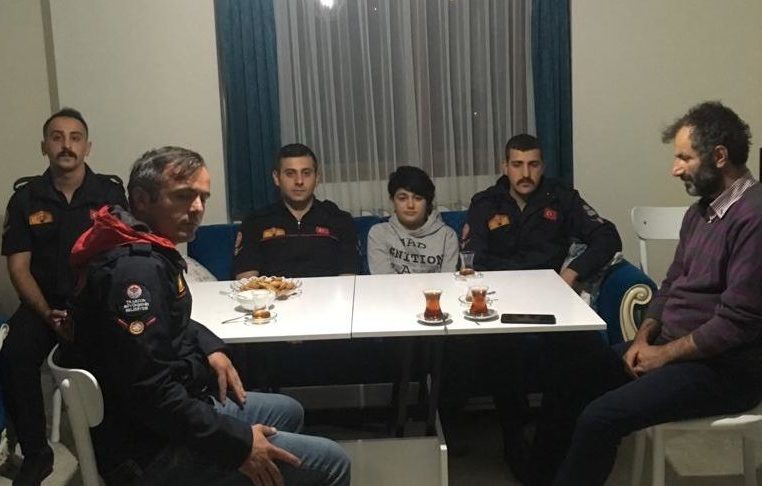 Çaykara İtfaiye Grup Amirliği personelinden örnek davranış 1